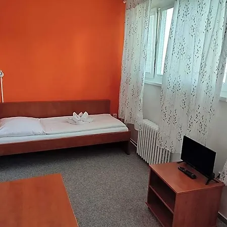 Hotel Garni 2*