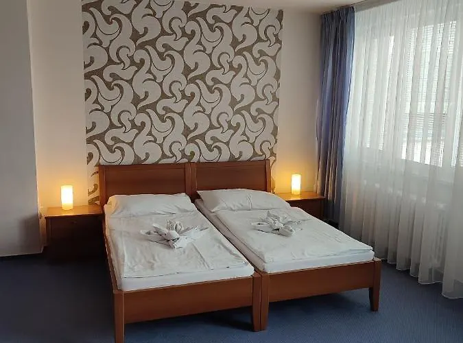 Garni Hotell 2*